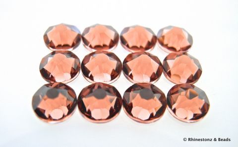 50% OFF! Swarovski Nail Art Blush Rose ss7